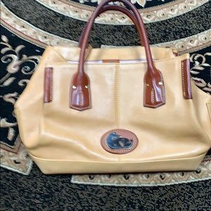 brown-natural-Dooney-Bourke-tote